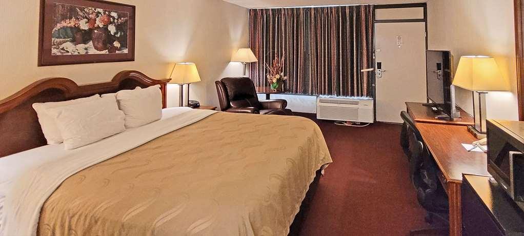 Quality Inn Ennis Rom bilde
